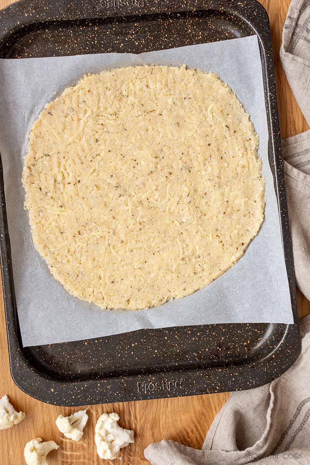 Pizza de coliflor {crujiente y sin harina} - Shoot the Cook - Recetas  fáciles y trucos para fotografiar comida